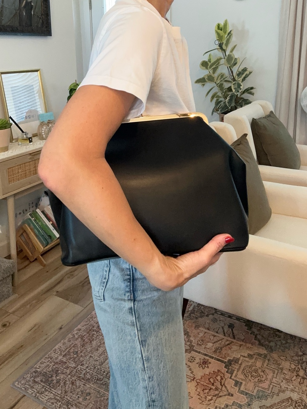 Black Doctor Bag | Large Frame Shoulder Bag - Gold Kiss Lock